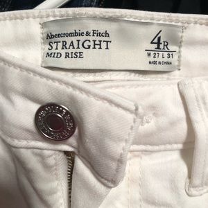Women’s Abercrombie and Fitch jeans 4